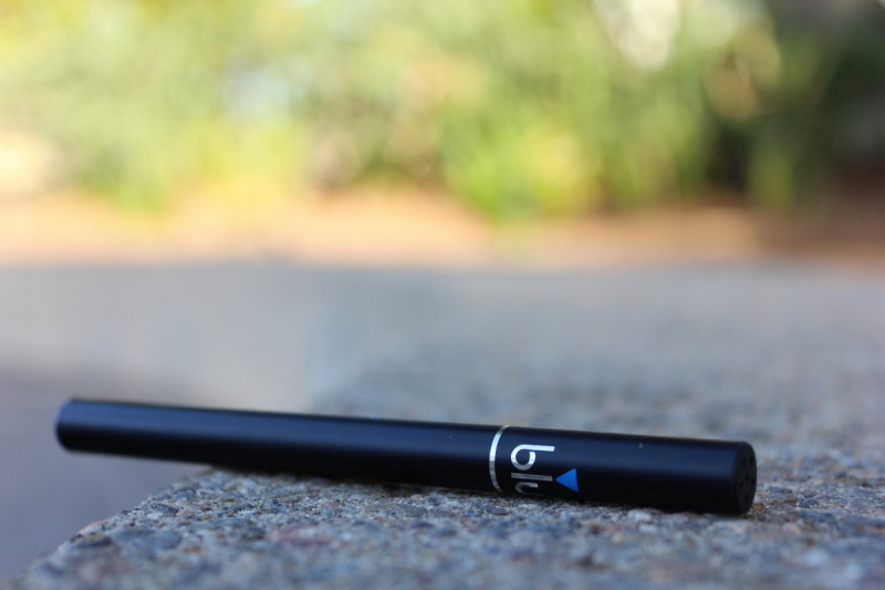 boutique-ANTIBES-min_e_cigarette_vaping_blu_cigs_blu_electronic_cigarette_tobacco_cigarette_smoke-637061